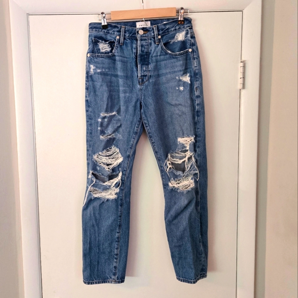 Frame Le Original Distressed Jean Size 26